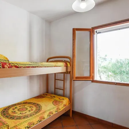 Pet Friendly In With Kitchen Holiday home *